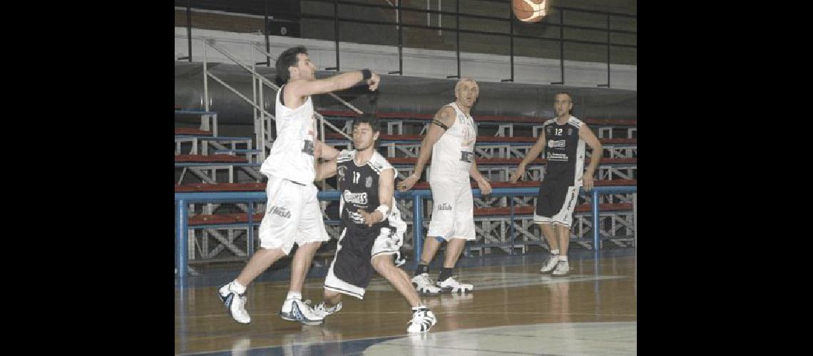 El partido del miÃ©rcoles fue demasiado Ãspero y abundaron las jugadas con mala intenciÃ³n Carlos RamÃ­rez 