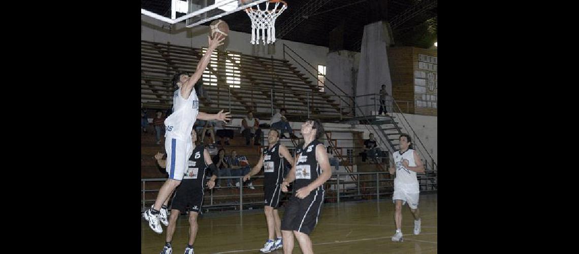 Pese a ser superado el equipo olavarriense nunca bajÃ³ los brazos ante el actual bicampeÃ³n de la ABO Carlos RamÃ­rez 