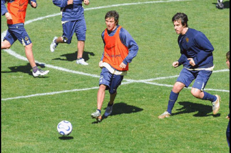 El mendocino Neri Cardozo tendrÃ­a las preferencias de Russo para jugar el sÃbado ante Racing TÃ©lam 