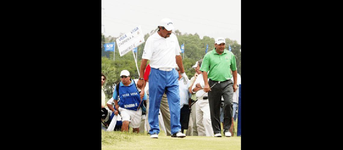 Eduardo Romero y Angel Cabrera durante la jornada de ayer en el Buenos Aires Golf Club AFP 