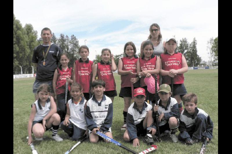 Equipo de novena divisiÃ³n de LilÃ�n y Las Gamitas de La Madrid 