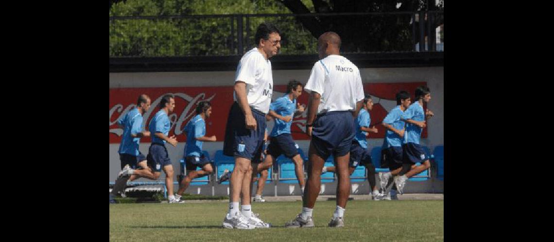 El Racing de Miguel MicÃ³ aspira a tener una buena temporada 2008 TÃ©lam 