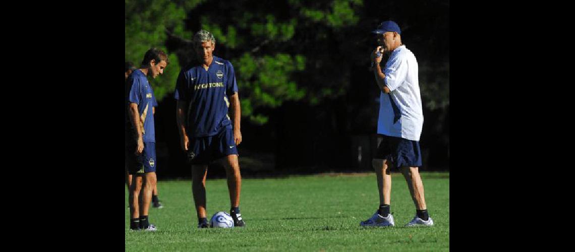 Palacio y Palermo no estarÃn en el primer partido de Boca en 2008 con Ischia Archivo 