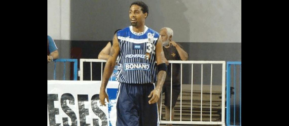 Quincy Wadley fue figura en los ocho partidos que lleva en la entidad marplatense Prensa 