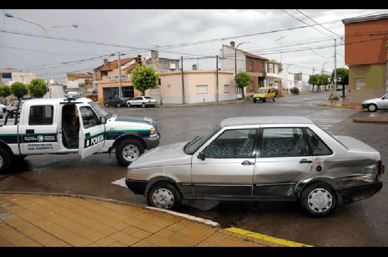 El choque se produjo en Lamadrid y ColÃ³n Carlos RamÃ­rez 