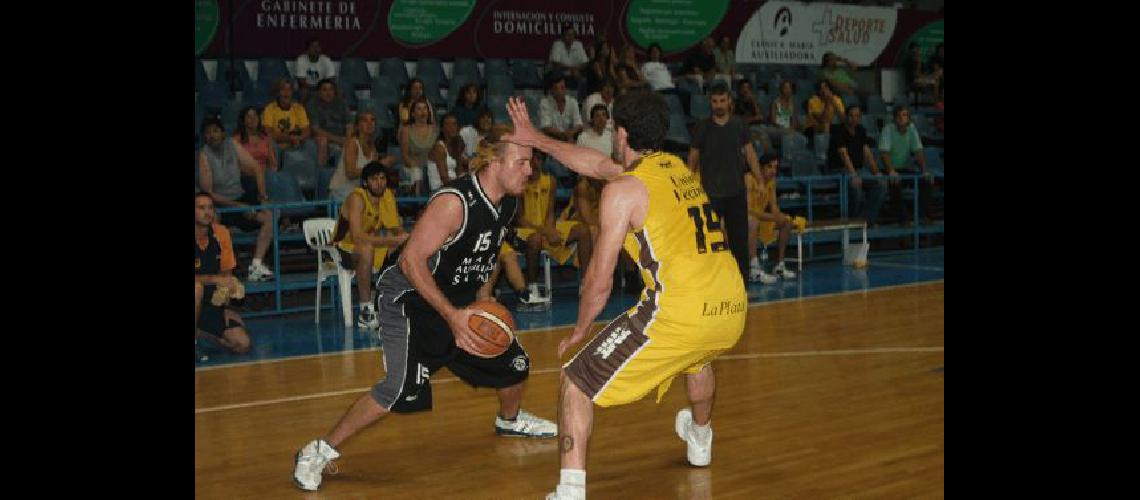 El equipo olavarriense chocÃ³ contra un rival que fue superior a lo largo de los 40 minutos y quedÃ³ al margen del Torneo Provincial de Clubes Claudio MartÃ­nez 