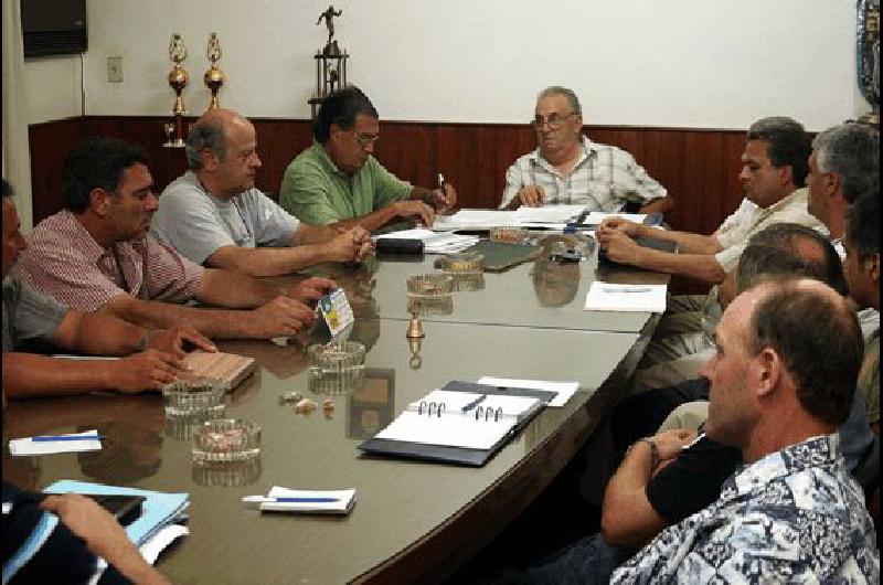 El miÃ©rcoles se realizÃ³ la primera reuniÃ³n de 2008 del CE de la Liga de FÃºtbol de OlavarrÃ­a Claudio MartÃ­nez 