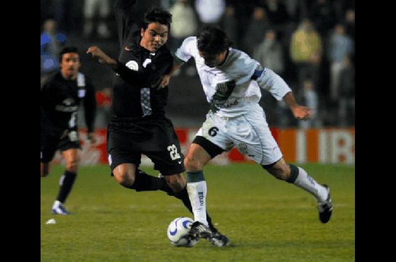 Racing no empezÃ³ bien el torneo pero Banfield lo empezÃ³ peor Archivo 