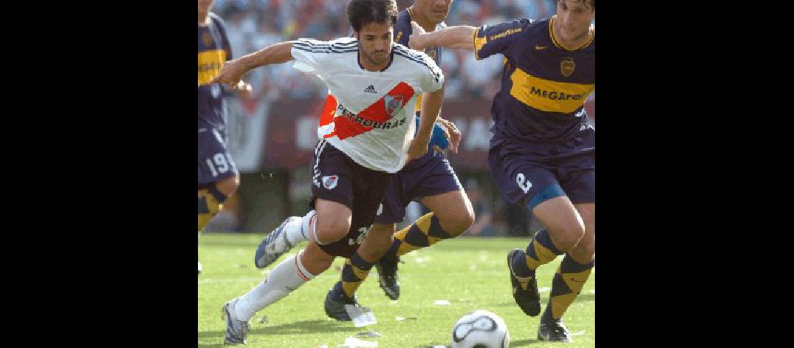 MatÃ­as Abelairas jugarÃ otro clÃsico con la camiseta millonaria Oficialmente aÃºn no conoce la derrota ante el tradicional rival  Archivo 