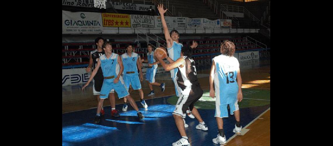 El Bata se tomÃ³ revancha de la derrota ante los bahienses en el Gran Gimnasio por 81 a 69 Archivo 