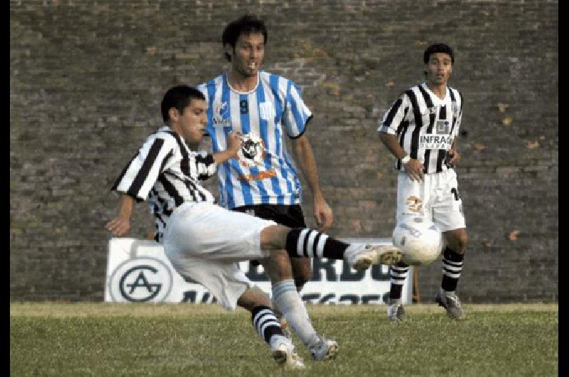 Ferro y Estudiantes que empataron en blanco por el Apertura jugarÃn maÃ±ana en la cancha de El FortÃ­n Archivo 