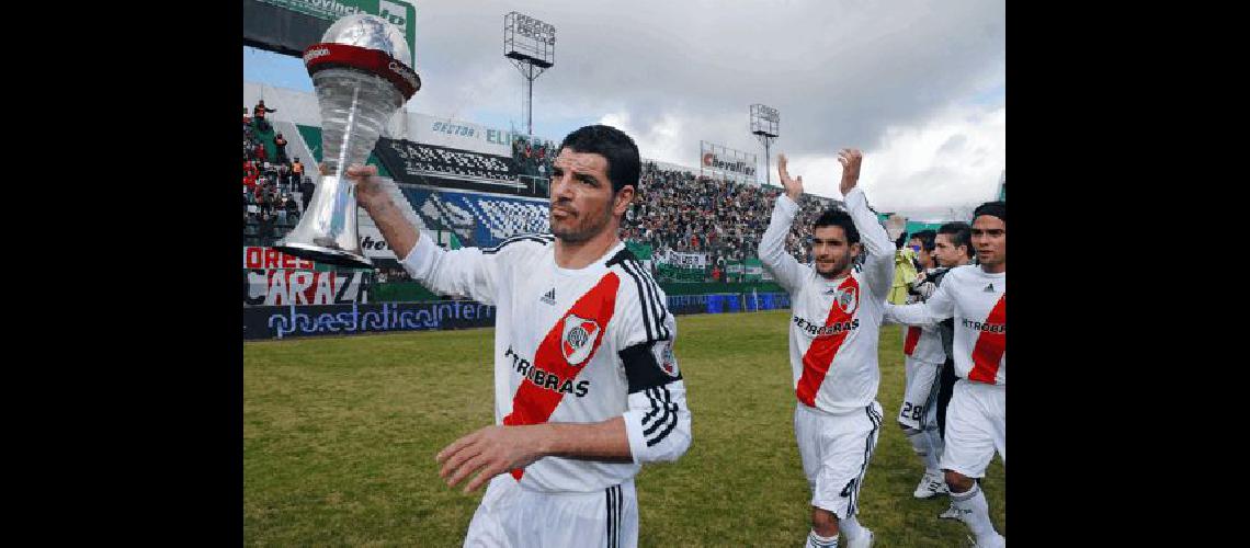 River dio la vuelta olÃ­mpica en la cancha de Banfield y despuÃ©s protagonizÃ³ una gran remontada que tuvo como figura a MatÃ­as Abelairas DyN 