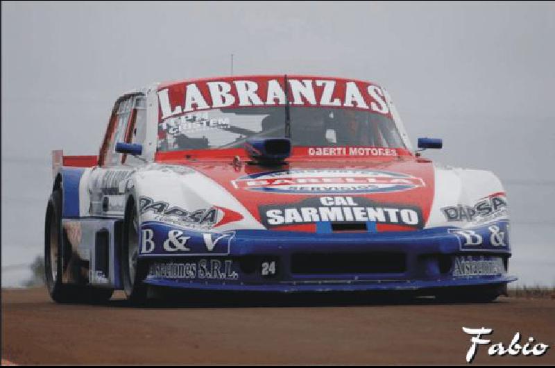 SebastiÃn CiprÃ©s con el Ford de Lincoln CompeticiÃ³n abandonÃ³ en la final de Posadas Gentileza SoloTCPista 