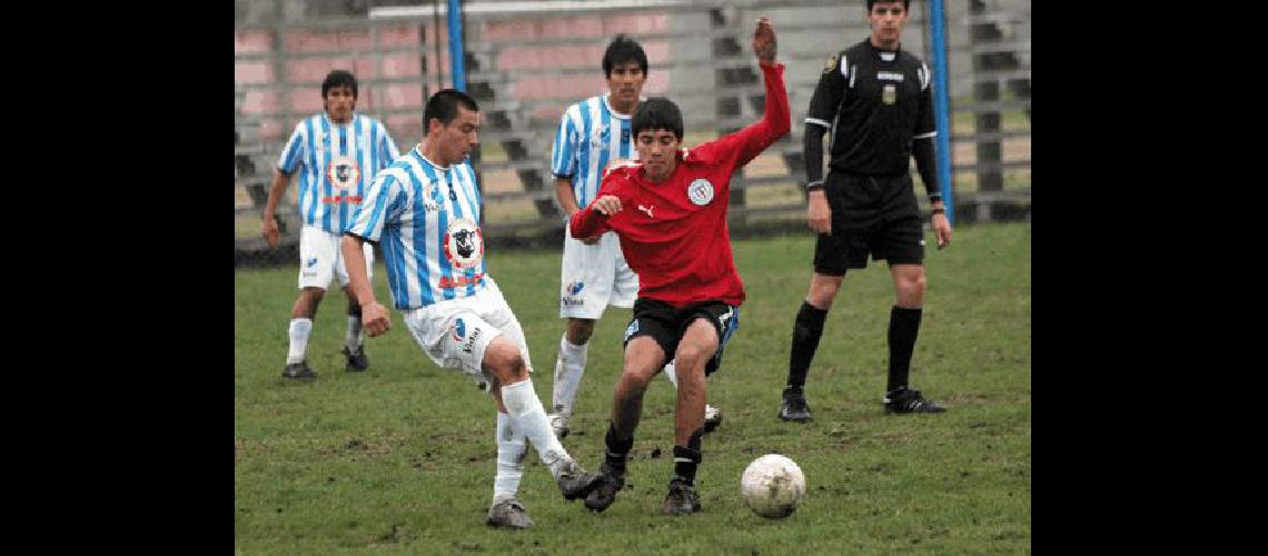 Ferro Carril Sud se luciÃ³ ante Estrellas de Juventud Marcelo Kehler