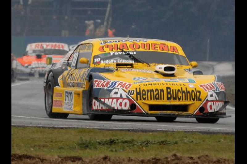 El chaqueÃ±o recibe asesoramiento de Canapino en su Chevy amarilla ACTC 