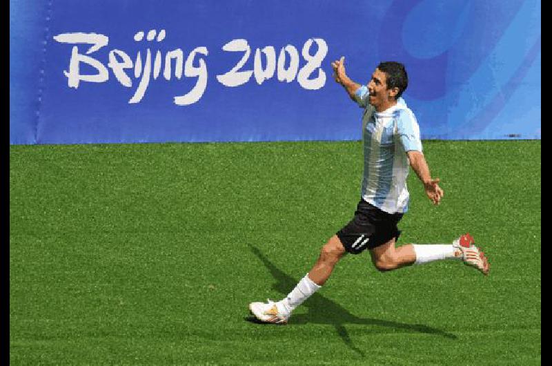 Angel Di MarÃ­a la figura del equipo argentino celebra el golazo que le convirtiÃ³ a Nigeria AFP 