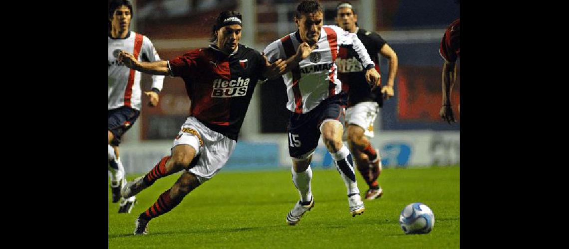 San Lorenzo que viene de lograr un gran triunfo ante ColÃ³n tratarÃ de repetir en su cancha ante Arsenal Archivo 