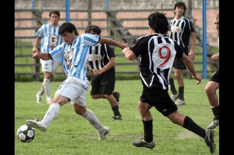 Ferro buscarÃ� la clasificaciÃ³n maÃ±ana en Laprida Claudio MartÃ­nez 