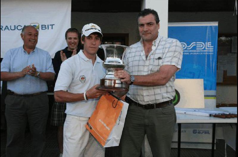 Juan Manuel FernÃndez inscribiÃ³ su nombre en la Copa OSDE Claudio MartÃ­nez 