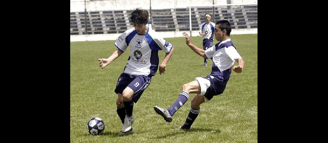 Al fÃºtbol menor le quedan tres fechas Archivo 