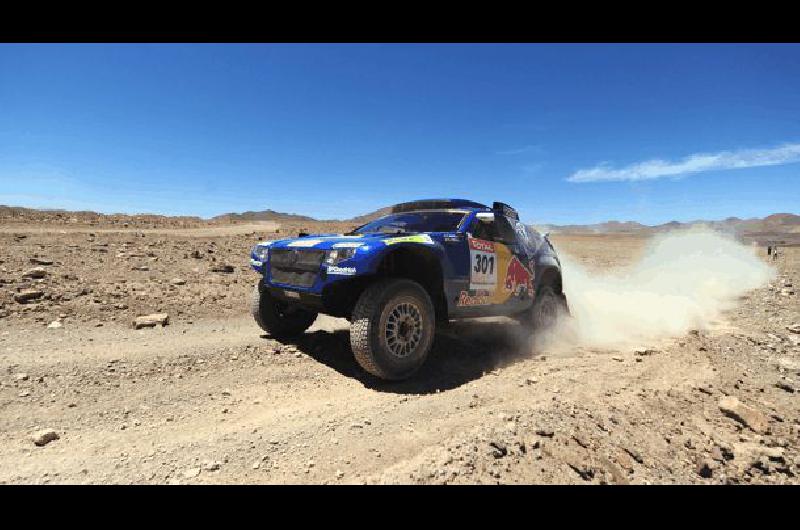 El espaÃ±ol Carlos Sainz lidera el Dakar en autos tras diez etapas finalizadas AFP 