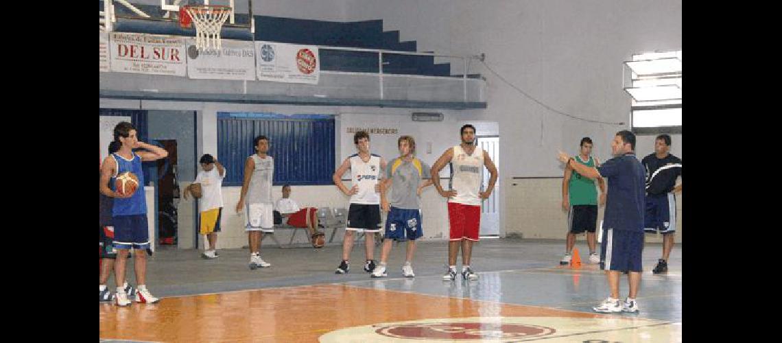 Racing es uno de los participantes en el certamen preparatorio Archivo 