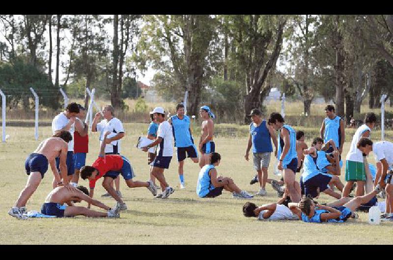 Ferro Carril Sud que se prepara para el debut en el Torneo del Interior el jueves jugarÃ 50 minutos ante la reserva de Boca Juniors Archivo 