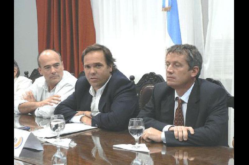 El jefe de gabinete provincial estuvo ayer en Laprida reunido con los intendentes de la sexta 