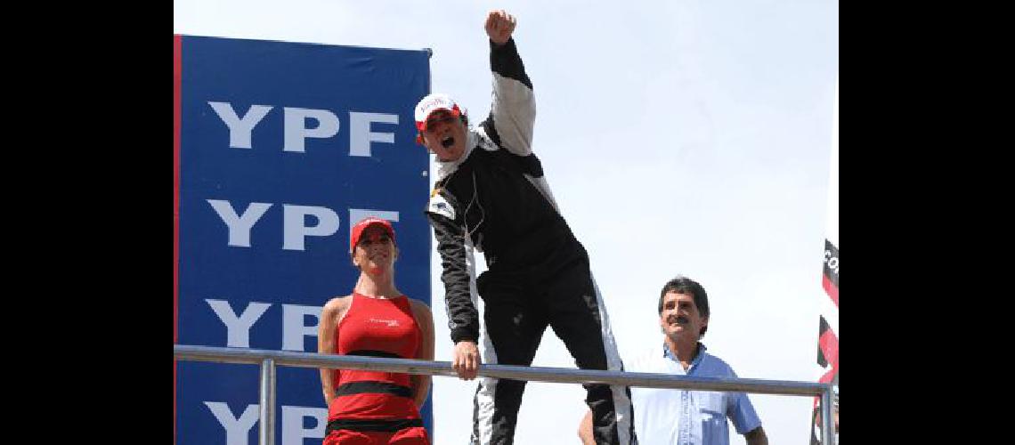 Todo llega en la vida y Mauro Giallombardo ya ganÃ³ en el TC Pista Prensa ACTC 