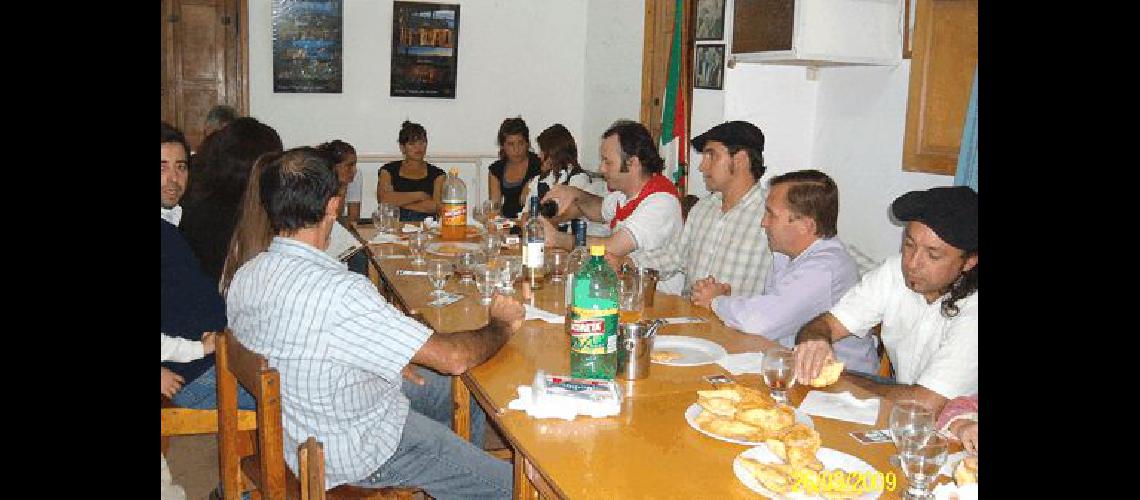 La cena los reuniÃ³ en recuerdos anÃ©cdotas y vivencias compartidas 