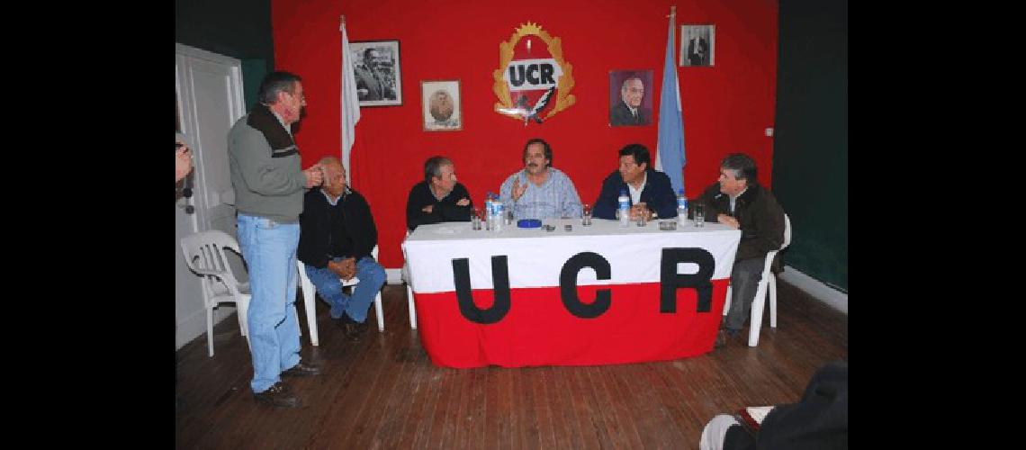 Presentacioacuten del Aca Seca Triacuteo