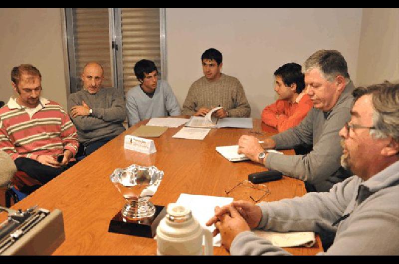 Los dirigentes se reunieron anoche para ordenar el calendario de los torneos Marcelo Kehler 