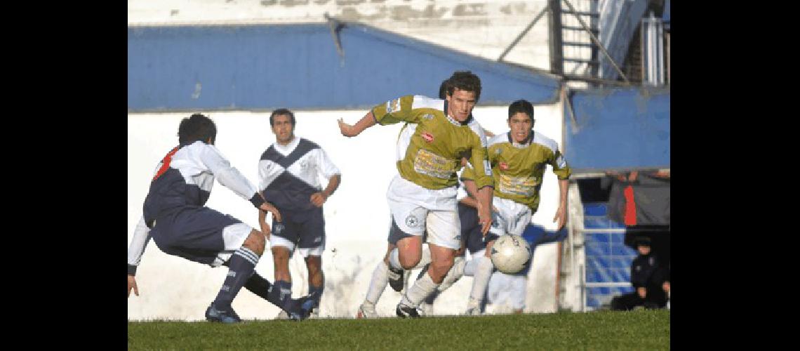 Eduardo Scasserra fue el mejor jugador en un partido que no ofreciÃ³ demasiado Carlos RamÃ­rez 