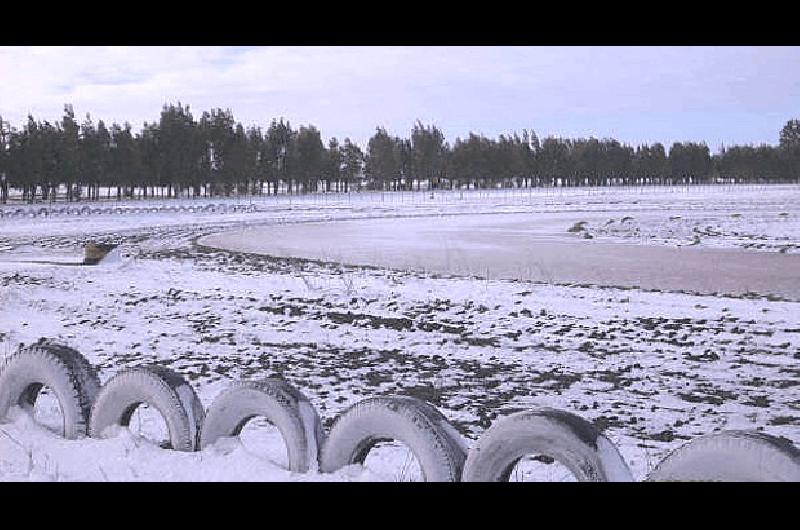 La nieve acumulada fue mucha en varios sectores del circuito Foto- MartÃ­n Valicenti 