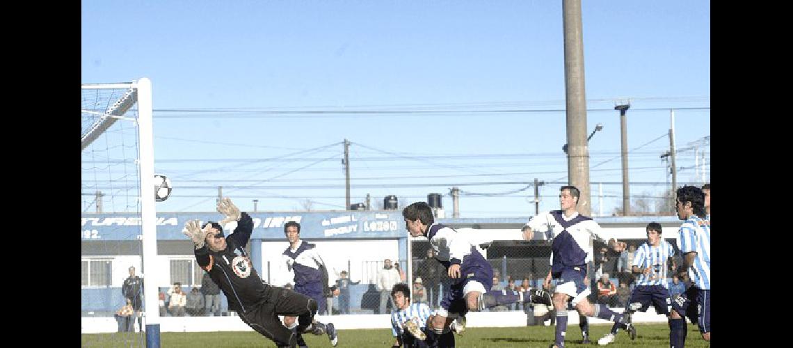 El FortÃ­n al igual que en el Apertura le ganÃ³ a Ferro Carril Sud Carlos RamÃ­rez 