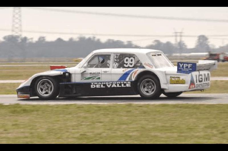 Dos estructuras y el ingeniero Solga colaborÃ³ para mejorar el chasis del Ford de Pezzucchi Foto- wwwvenitomateunmatecomar 