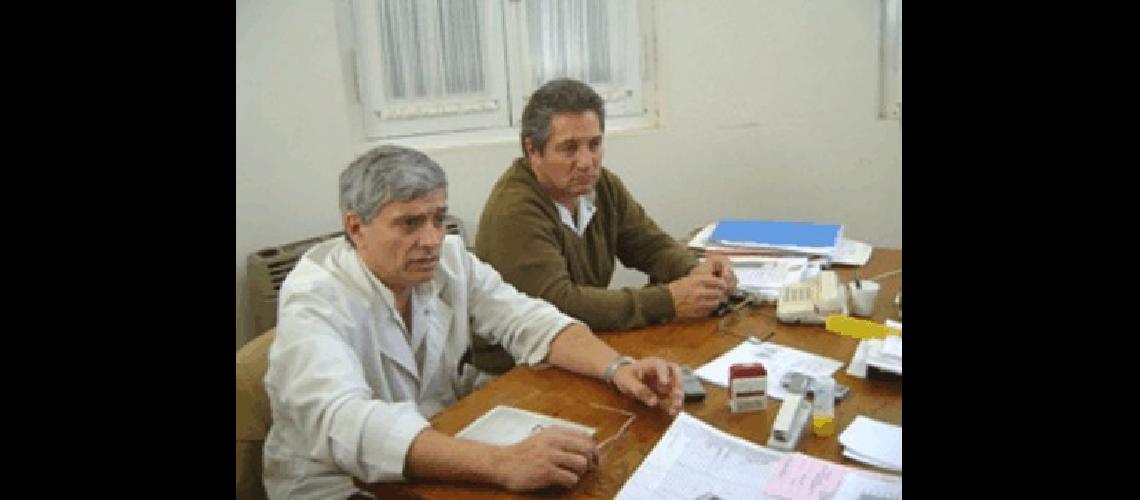 Los doctores HÃ©ctor RodrÃ­guez Bay y Ubaldo CÃ³rdoba Agencia 