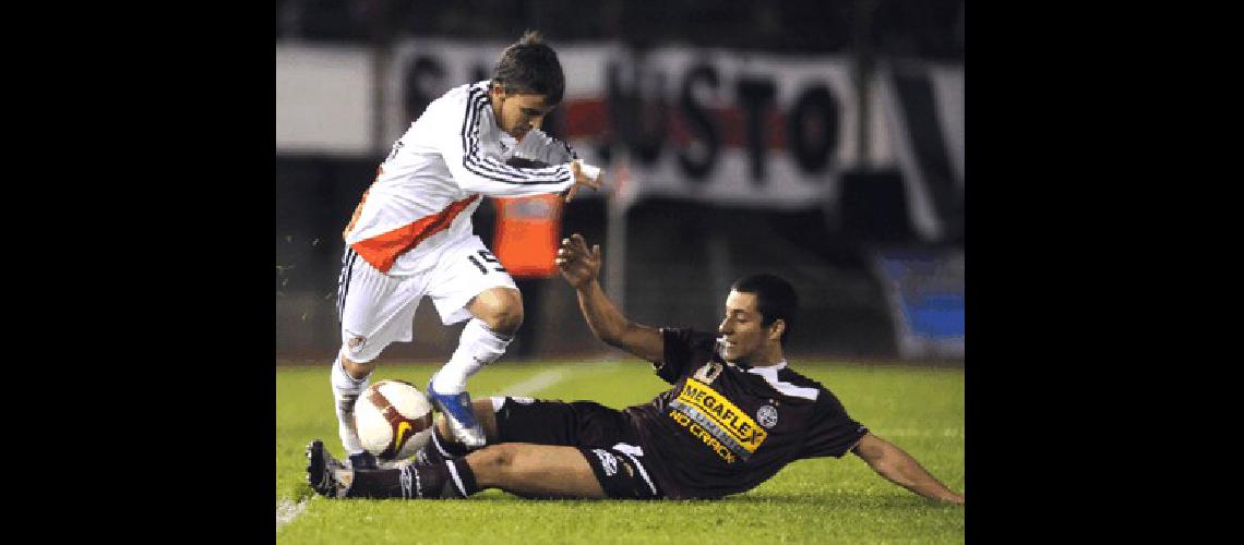 El equipo de Luis ZubeldÃ­a lo dio vuelta en el Monumental TÃ©lam 