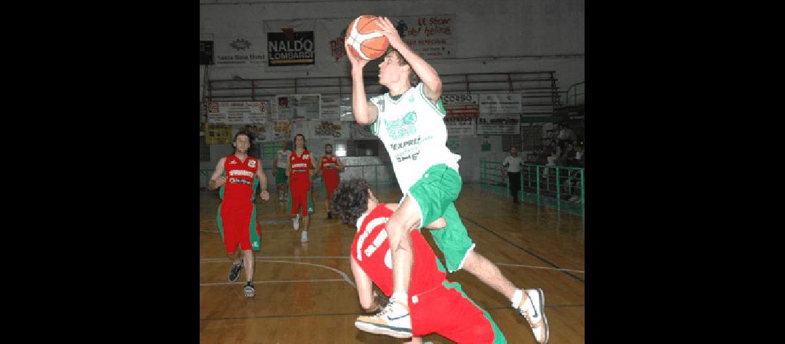 En su Ãºltima presentaciÃ³n en OlavarrÃ­a Deportivo Sarmiento perdiÃ³ ante Pueblo Nuevo Marcelo Kehler 