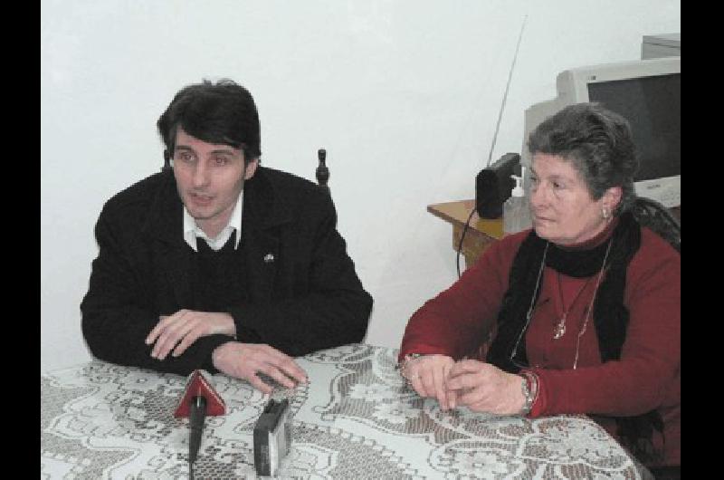 MarÃ­a Esther Arrondo coordinadora cultural de los vascos con Gustavo Provitina 