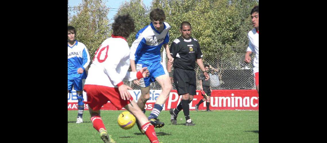 Laprida dio vuelta el resultado y ganoacute 2 a 1