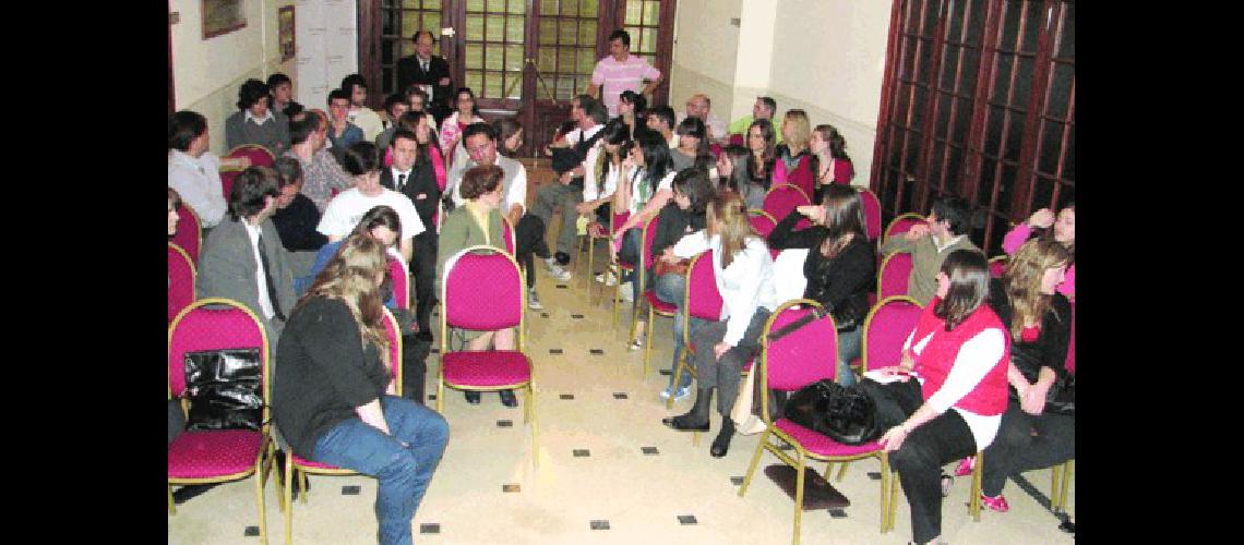 MÃ�s de 50 personas participaron del encuentro 