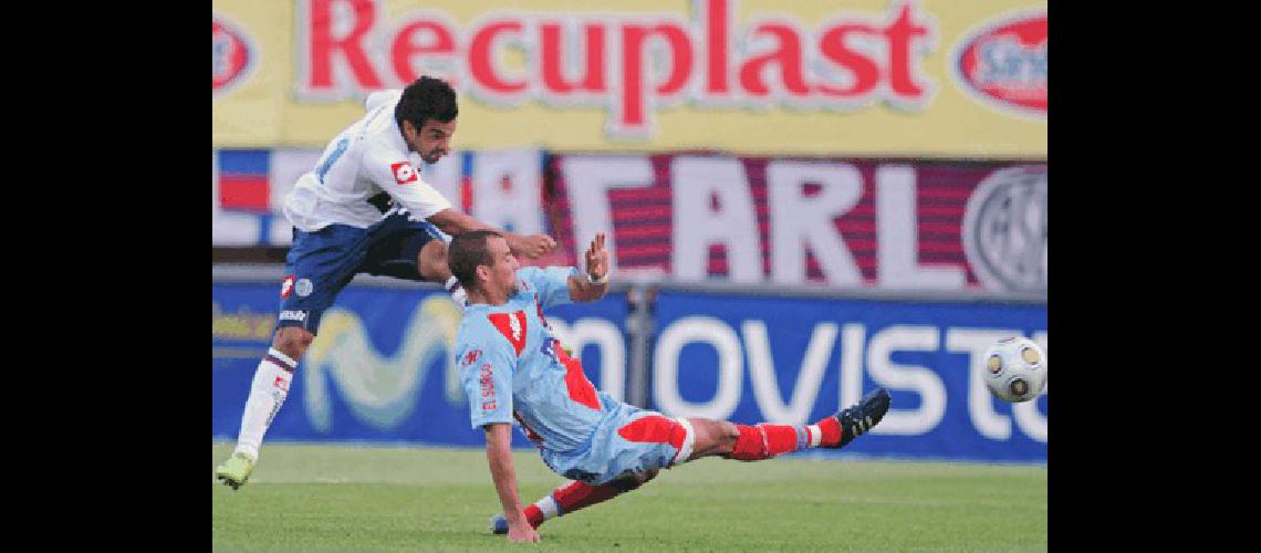 San Lorenzo viene de derrotar a Arsenal por 3-2 Archivo 