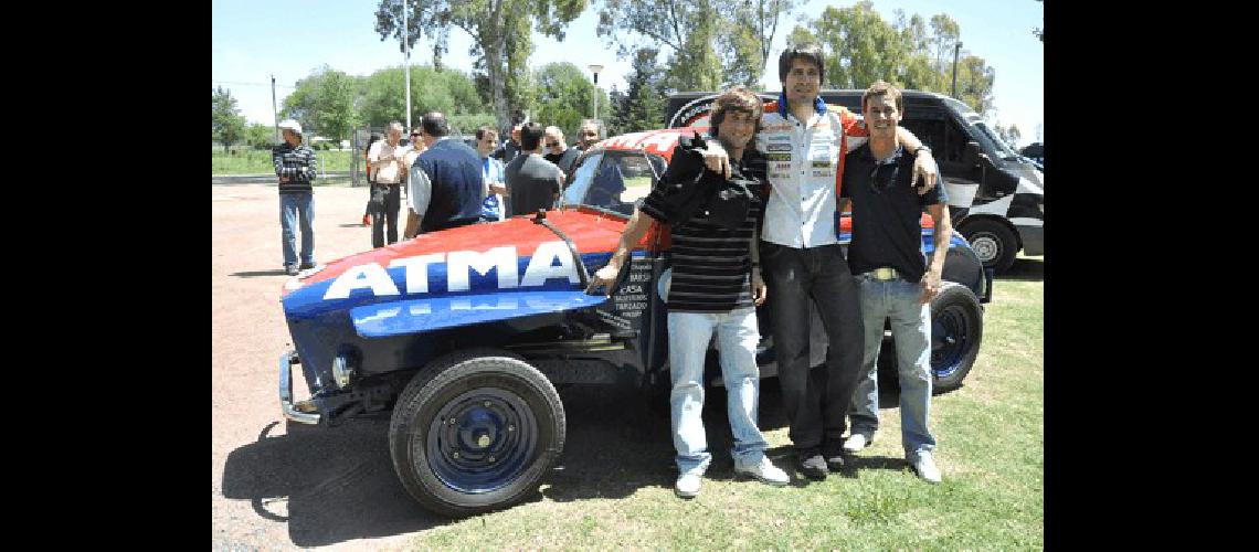 De Benedictis Castellano y PernÃ­a pilotos del TC junto a la mÃ­tica Galera Claudio MartÃ­nez