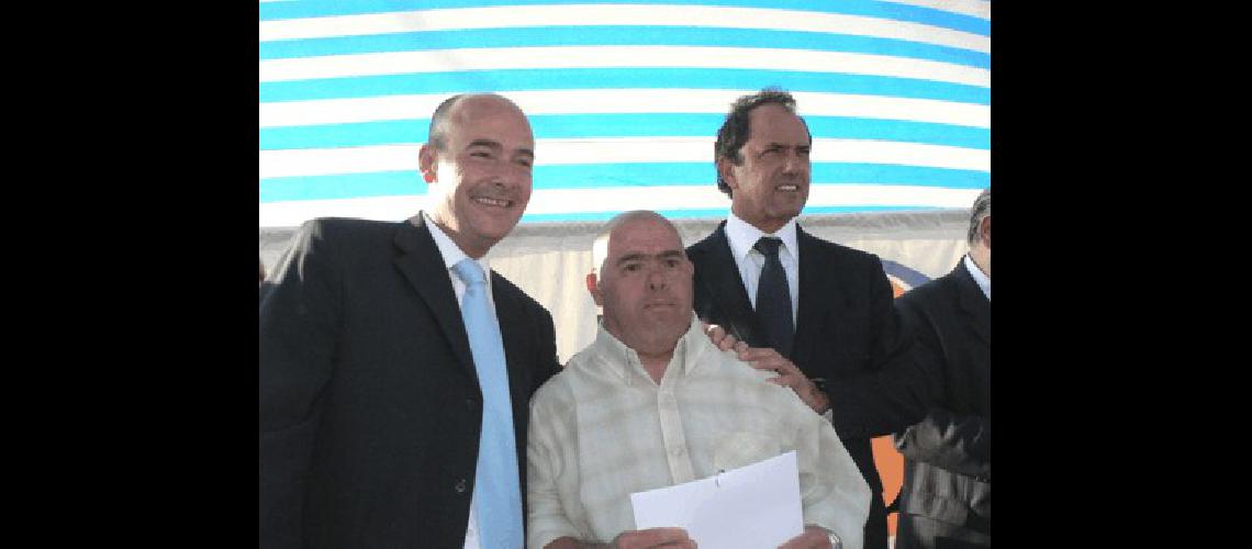 RubÃ©n DarÃ­o SÃenz Valiente recibiÃ³ llaves y documentaciÃ³n del Intendente y el Gobernador 