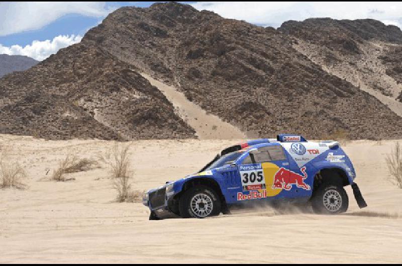 El Rally Dakar 2010 Argentina - Chile ya consumiÃ³ su tercera etapa y el francÃ©s StÃ©phane Peterhansel fue el mejor del tramo que concluyÃ³ en FiambalÃ� Catamarca Cuatro argentinos son protagonistas en motos El espectÃ�culo como el de Mark 