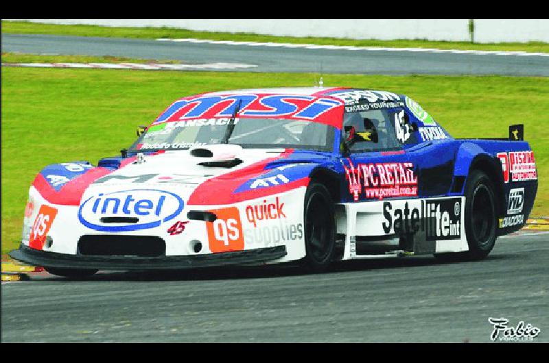 En 2009 Alejandro Berganza utilizÃ³ el Dodge en el TC Mouras Ahora serÃ� el turno de AgustÃ­n Herrera piloto del RCV CompeticiÃ³n Foto wwwsolotcmourascomar 