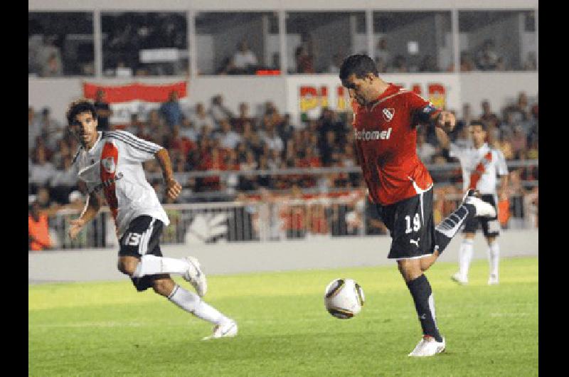 DarÃ­o GandÃ­n anotÃ³ el primer gol de Independiente en la victoria ante River AFP 