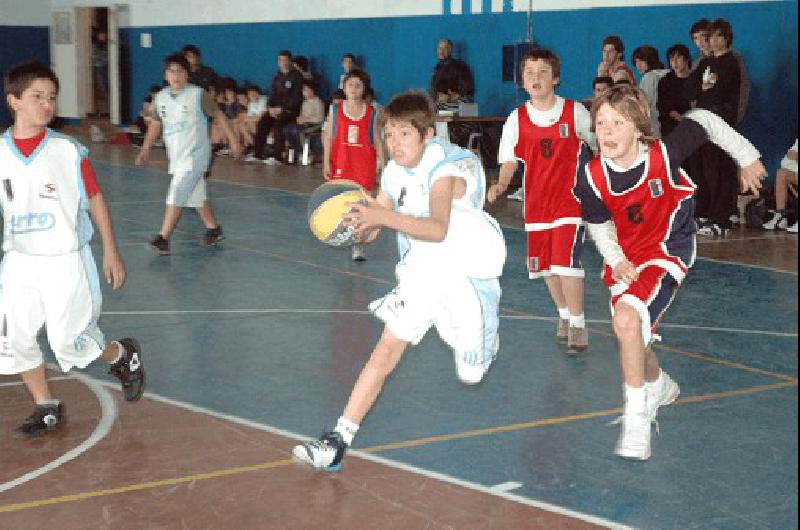 Se pondrÃ en marcha hoy el certamen de divisiones formativas Archivo 