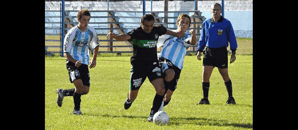 Villa Mi SerranÃ­a venciÃ³ a Ferro Carril Sud y logrÃ³ su segundo triunfo en torneo Lucas Pagano 